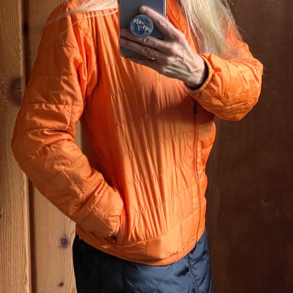 patagonia down jacket… fits like a woman small